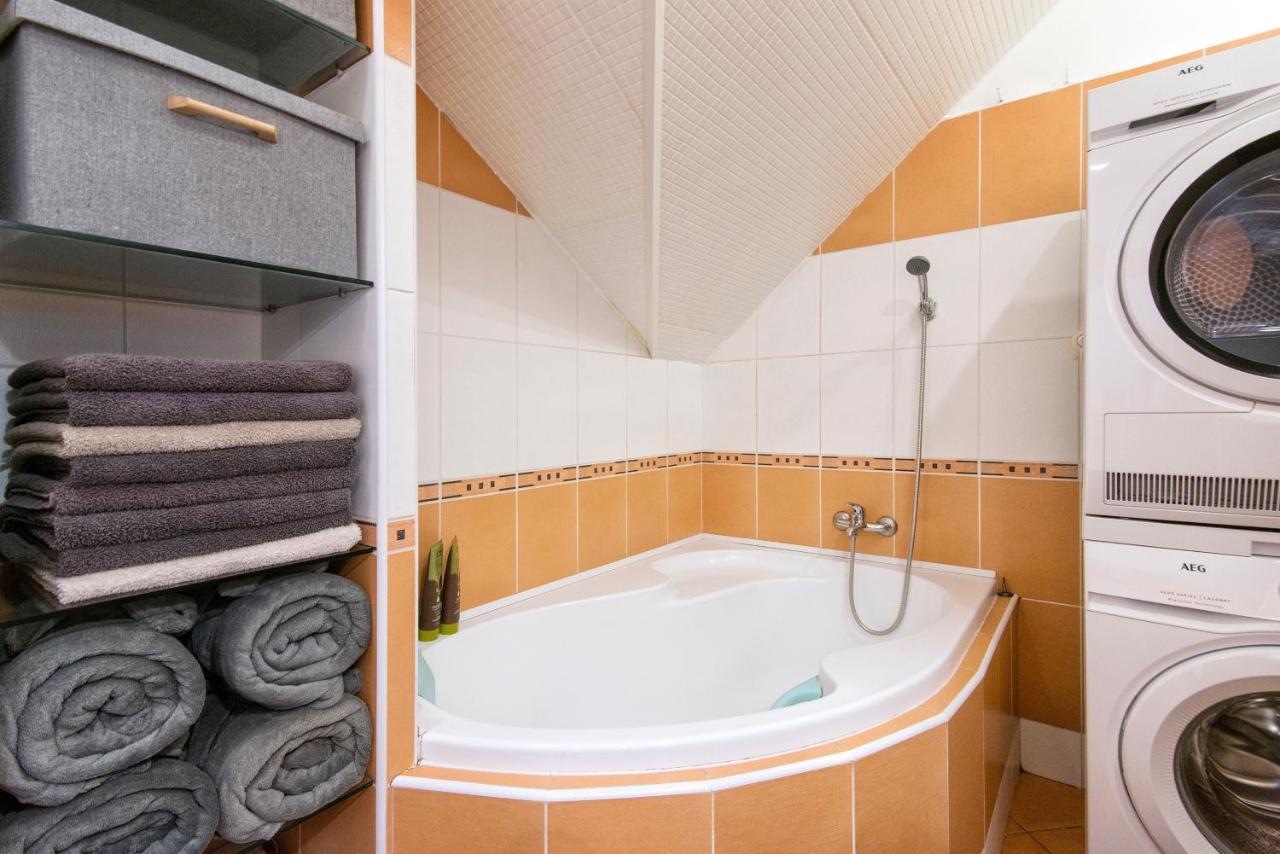 Apartment Neratovice Eksteriør bilde